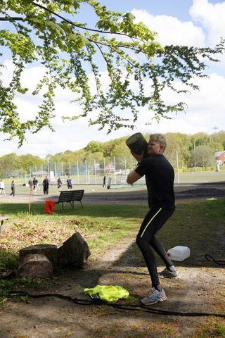 Stød med træstub
