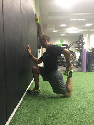 Wall Hip Flexor 